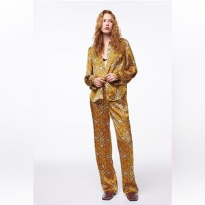 New Zara Printed Top Size Large